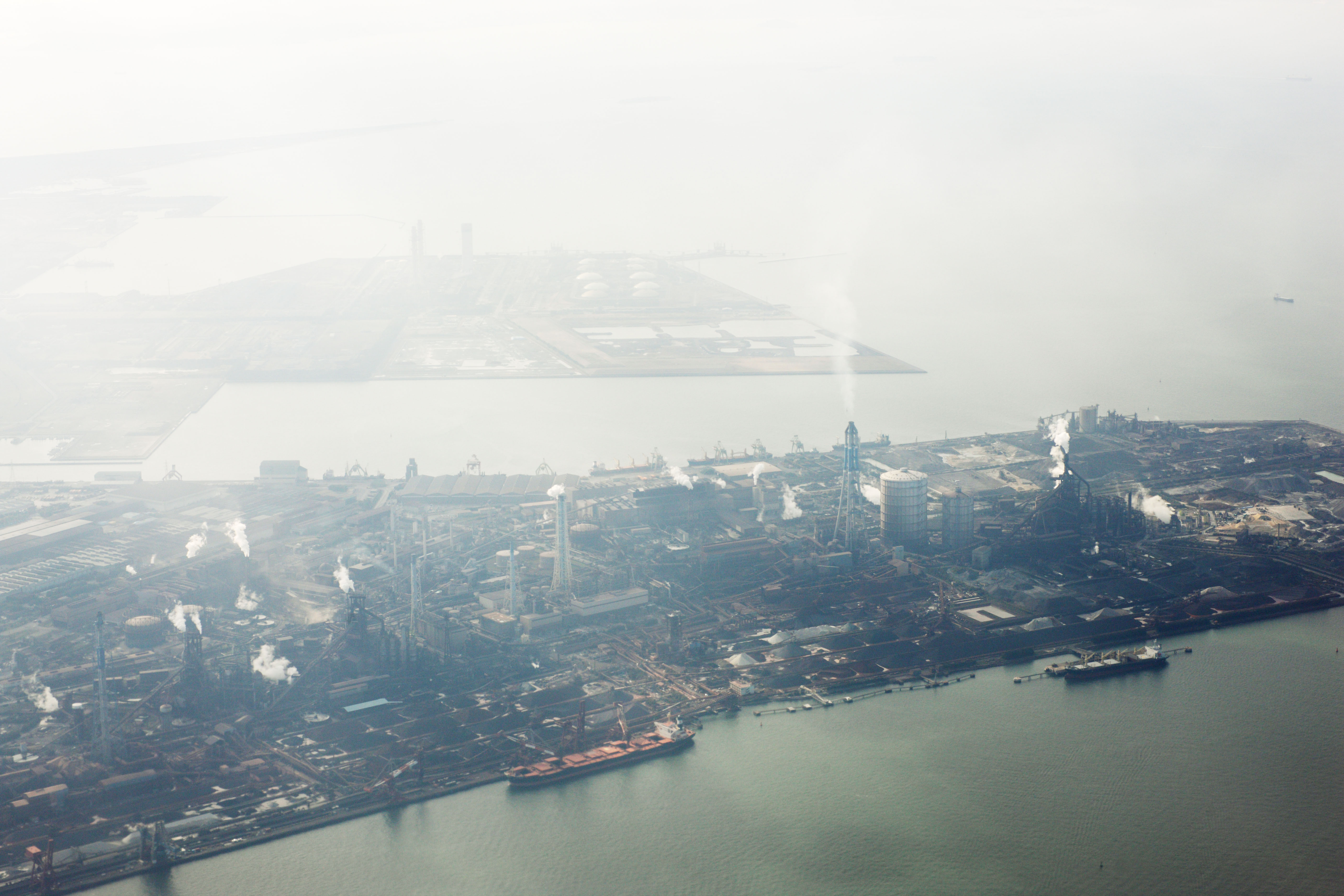 photo,material,free,landscape,picture,stock photo,Creative Commons,Ironworks, Tokyo Bay, Industry, plant, ship