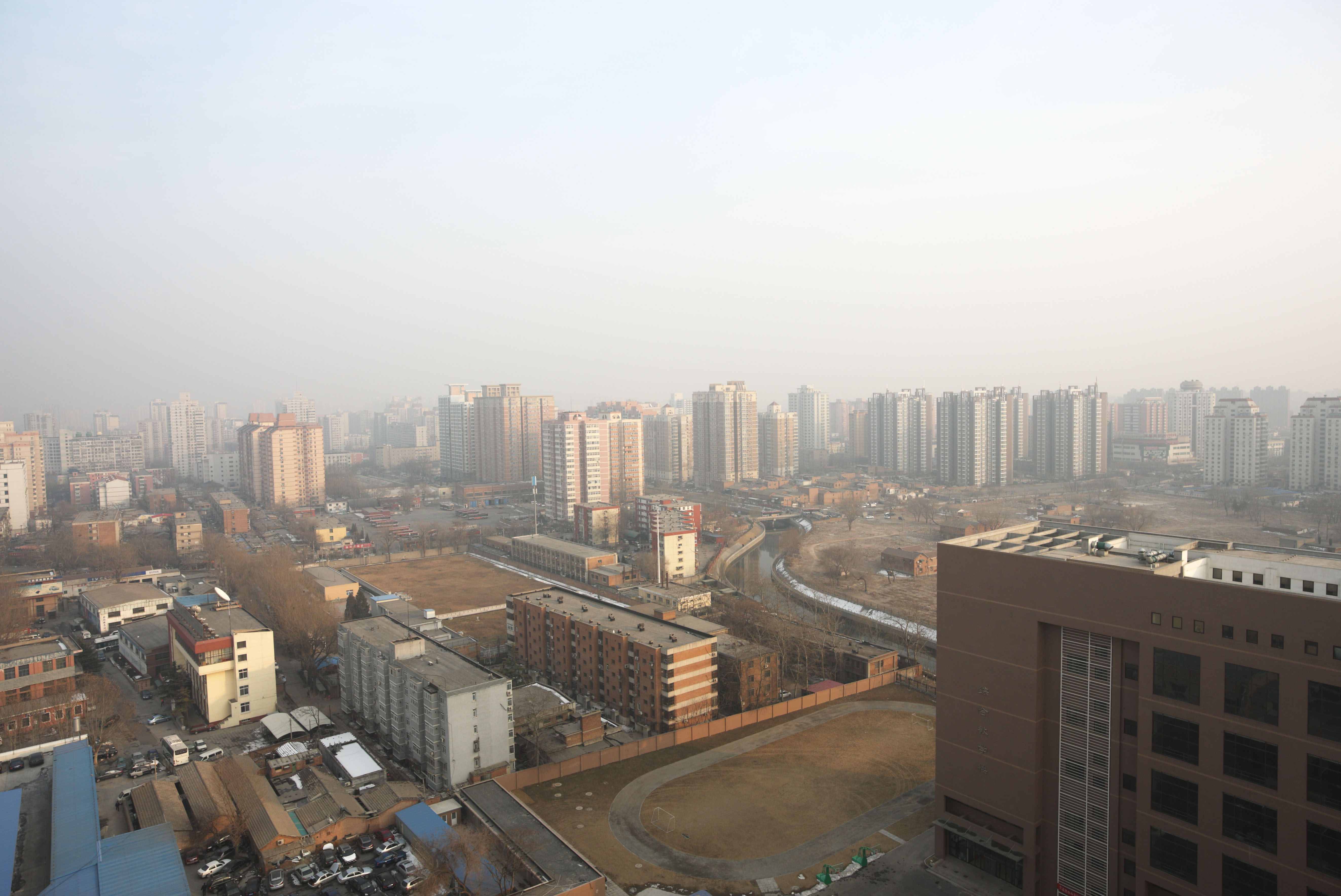 photo,material,free,landscape,picture,stock photo,Creative Commons,Beijing of the evening, An apartment, car, building, beltway