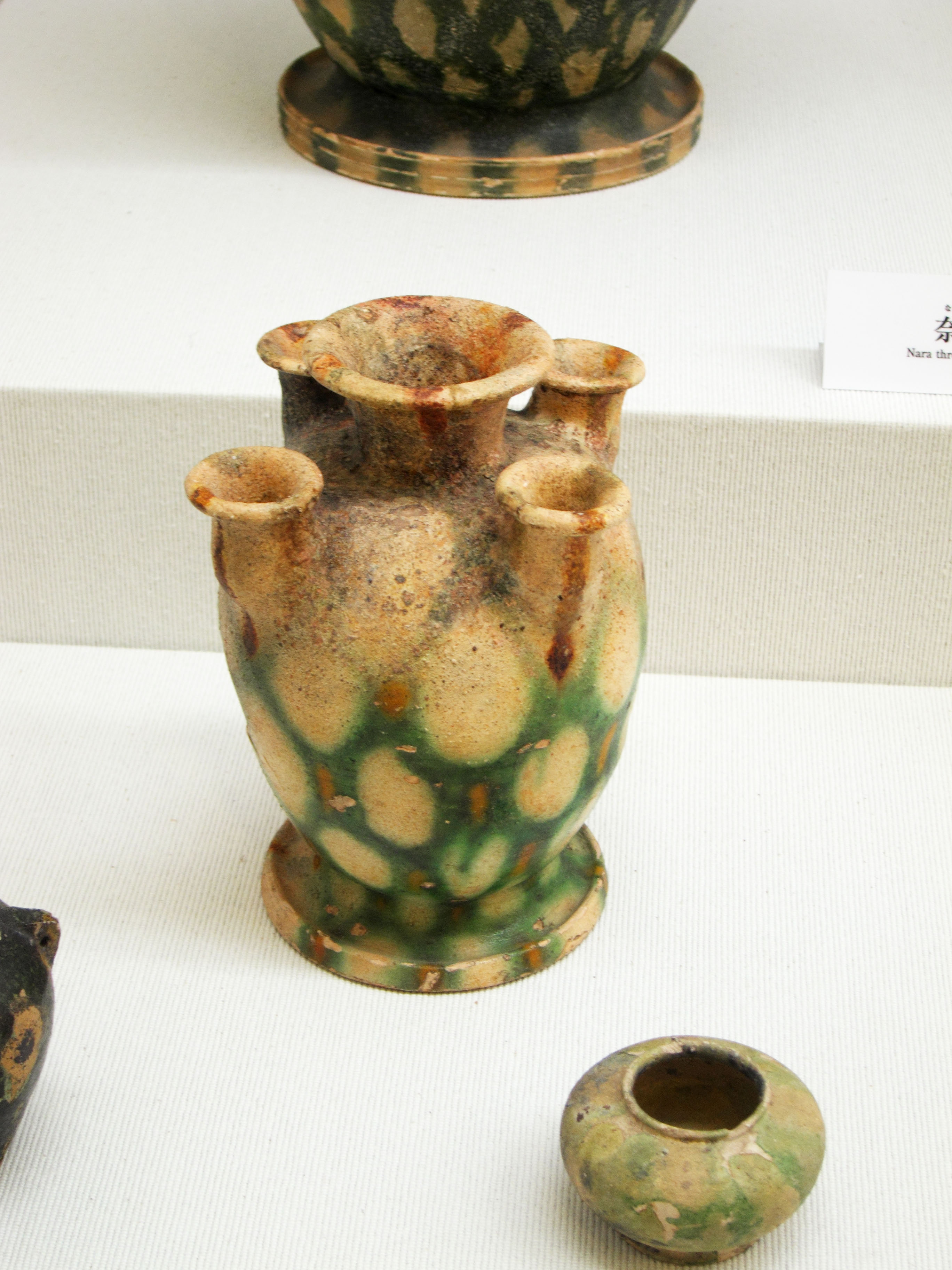 photo,material,free,landscape,picture,stock photo,Creative Commons,Nara ceramic ware, Remains, city, Ceramics, pot