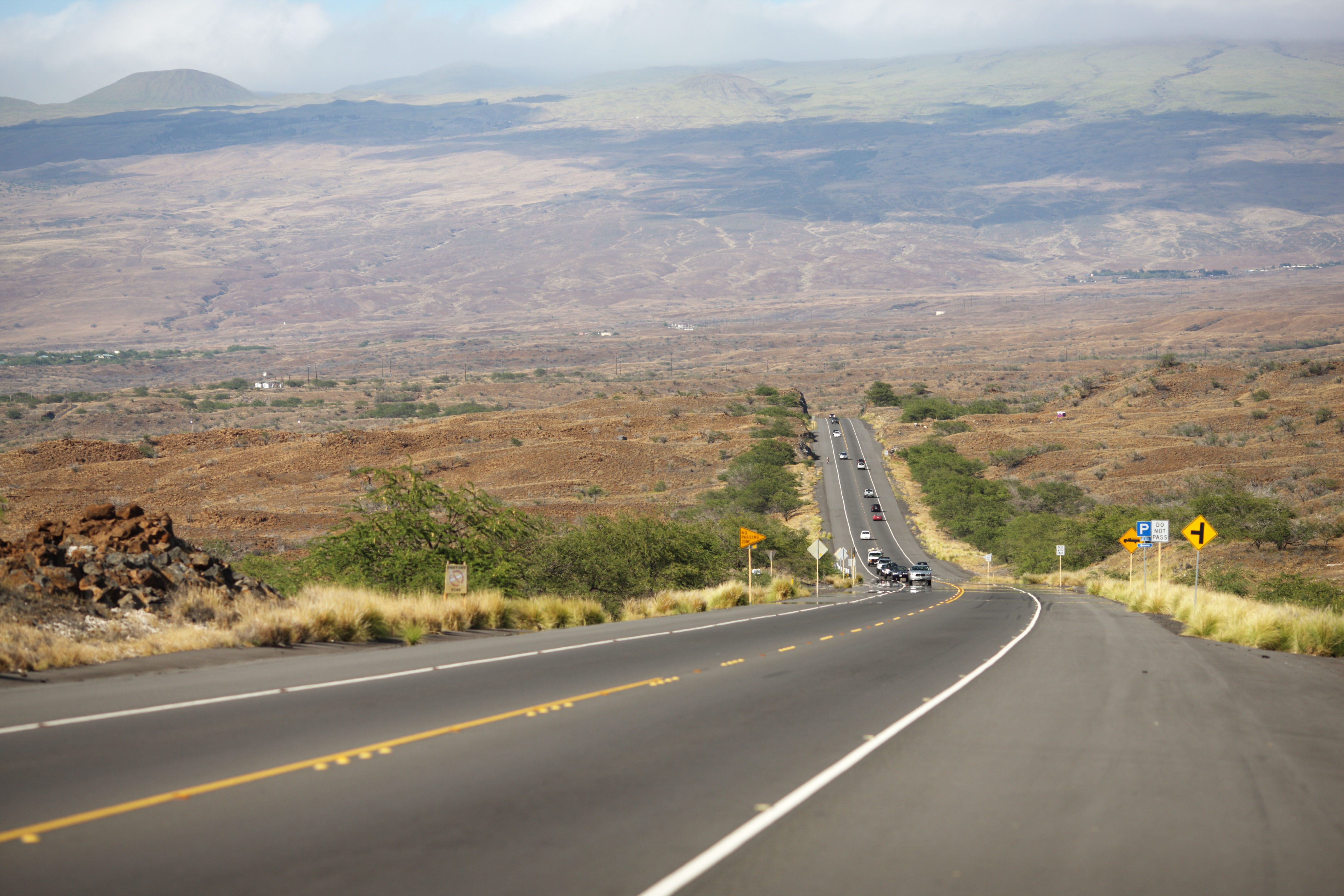 photo,material,free,landscape,picture,stock photo,Creative Commons,The road which opened up lava, highway, Asphalt, Lava, car