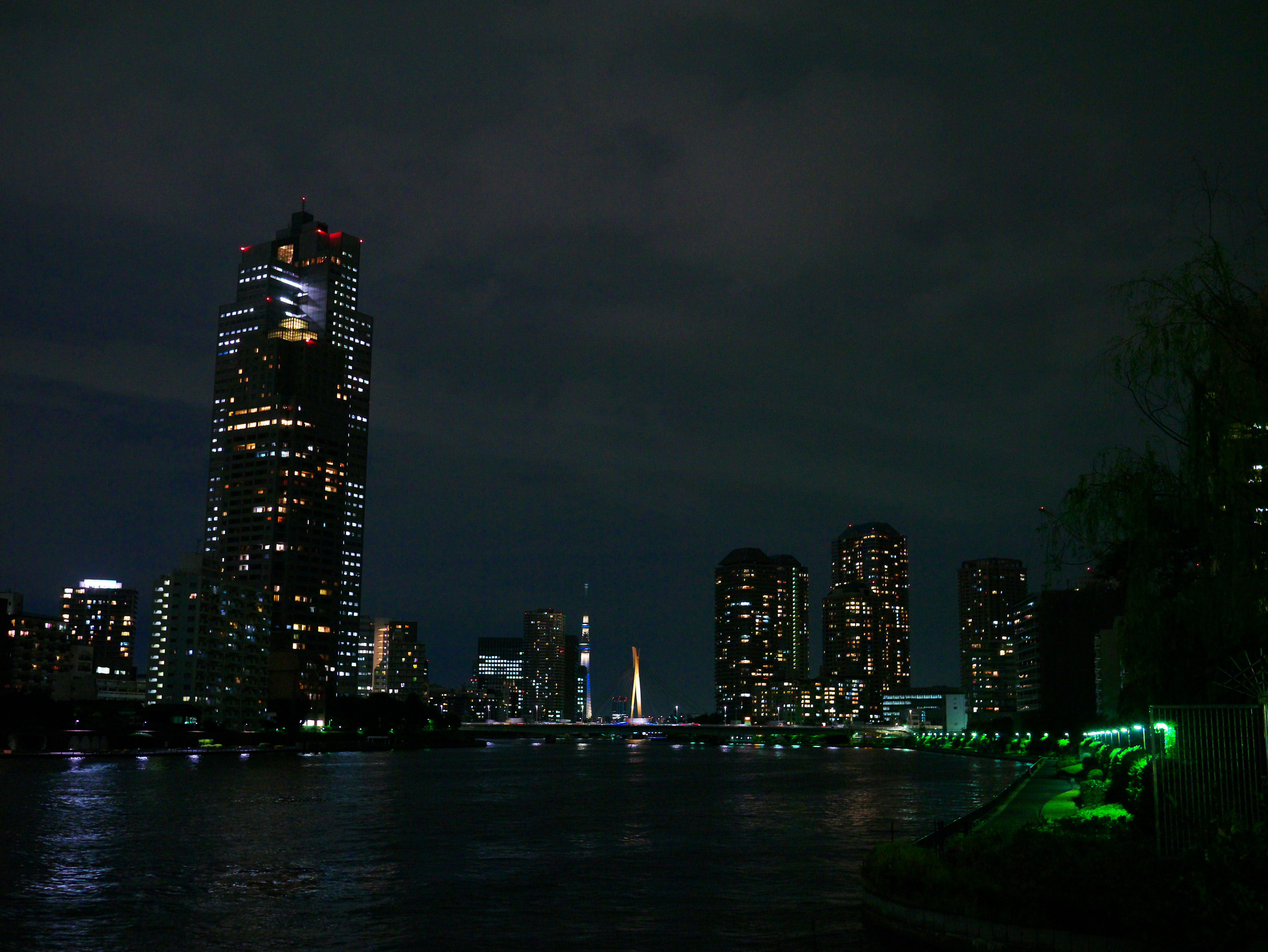 Foto, materieel, vrij, landschap, schilderstuk, bevoorraden foto,Saint Luke Tower en de Sumida rivier, , , , 