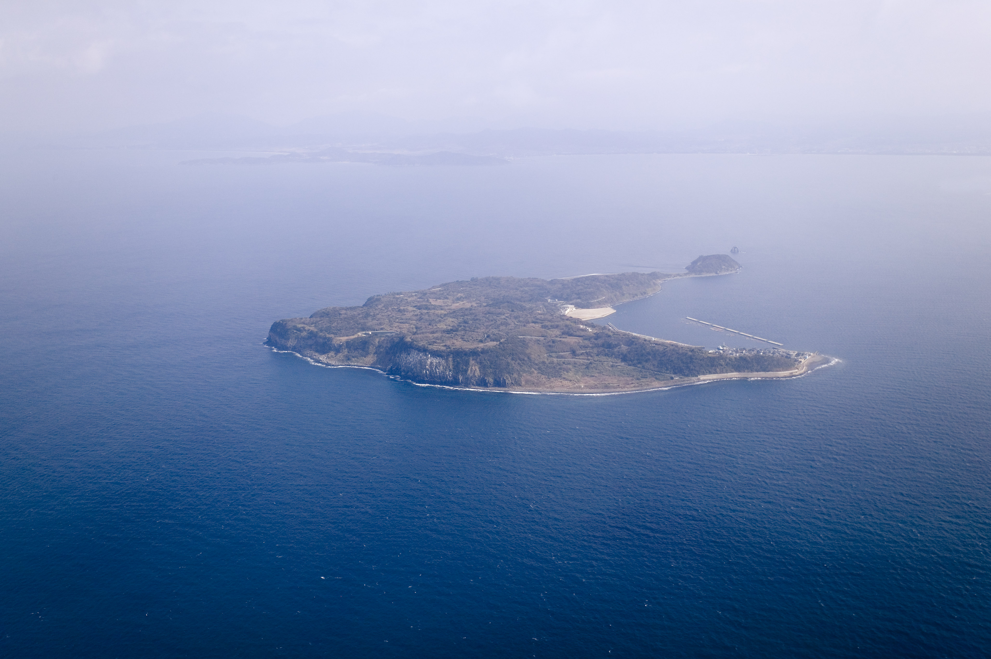 photo,material,free,landscape,picture,stock photo,Creative Commons,Ainoshima, solitary island, cliff, precipice, The sea