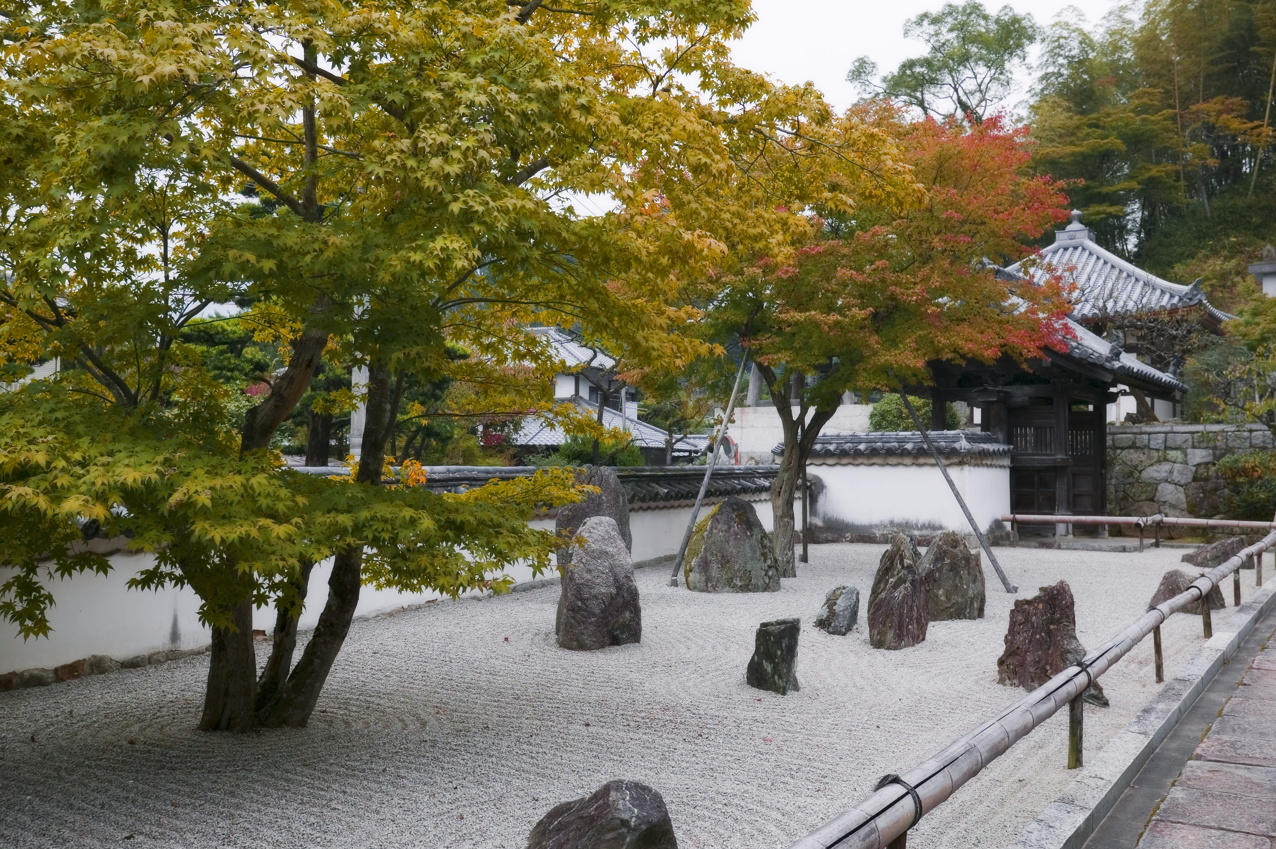 fotografia, material, livra, ajardine, imagine, proveja fotografia,Um jardim de rochas de um templo claro que pertence  seita de Zen, paisagem seca jardim japons, jardim de rochas, desgnio de areia, 