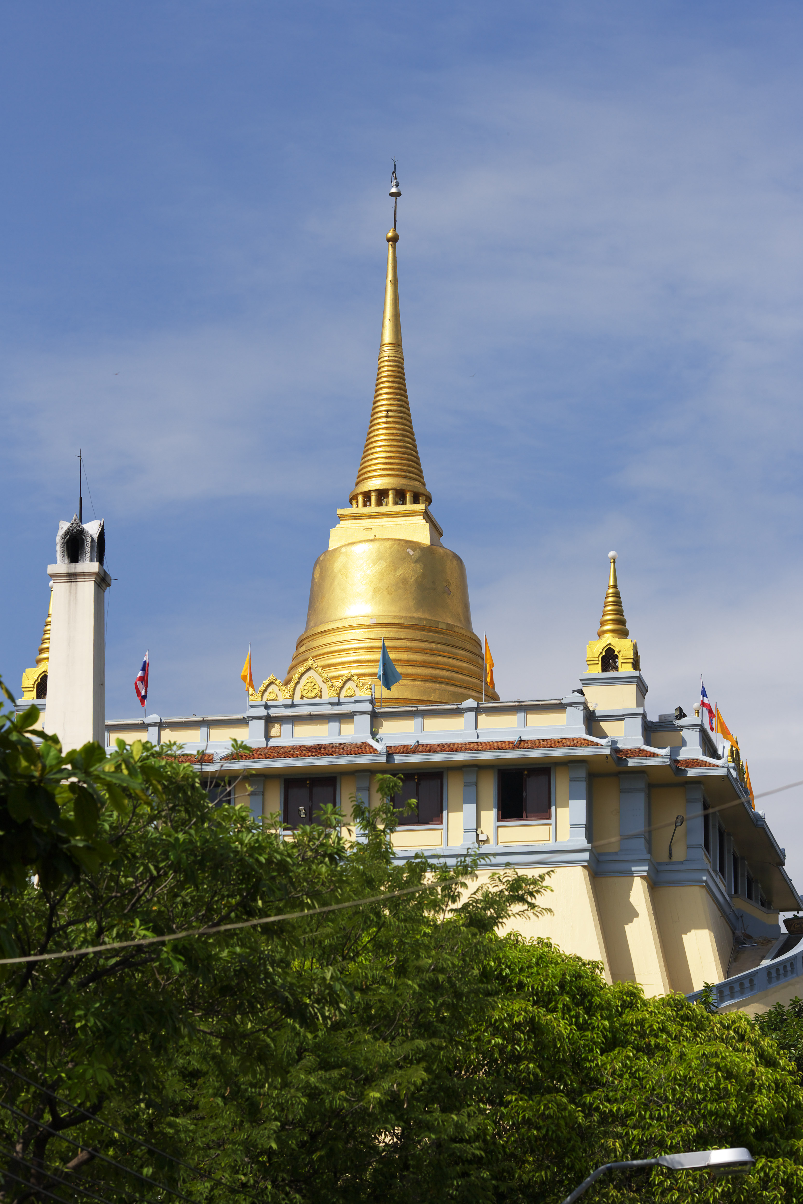 photo,material,free,landscape,picture,stock photo,Creative Commons,Wat Sakhet, temple, pagoda, hill, Gold