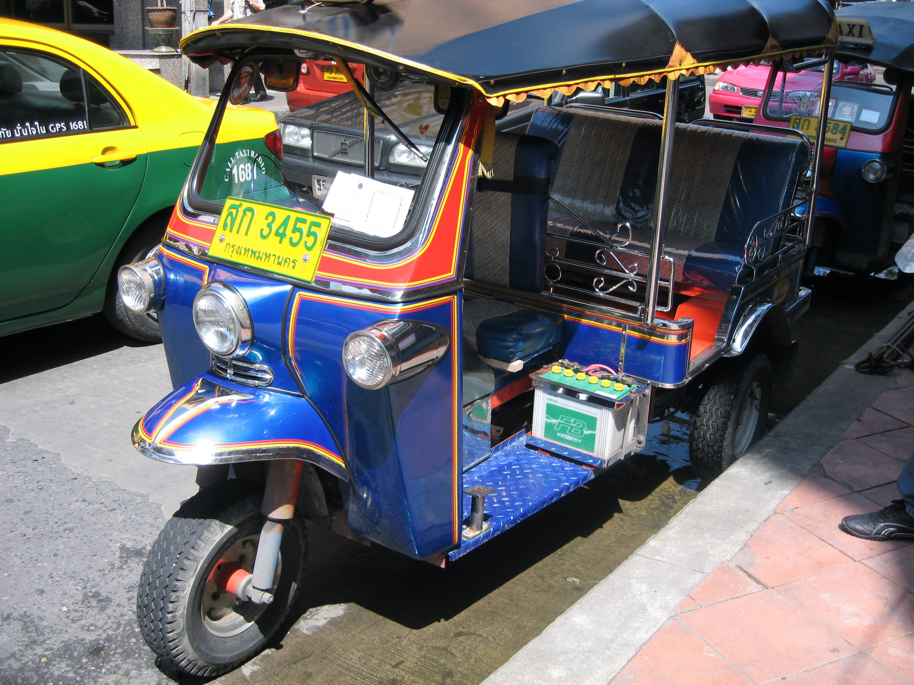 photo,material,free,landscape,picture,stock photo,Creative Commons,Tuk Tuk, tricycle, car, taxi, ride