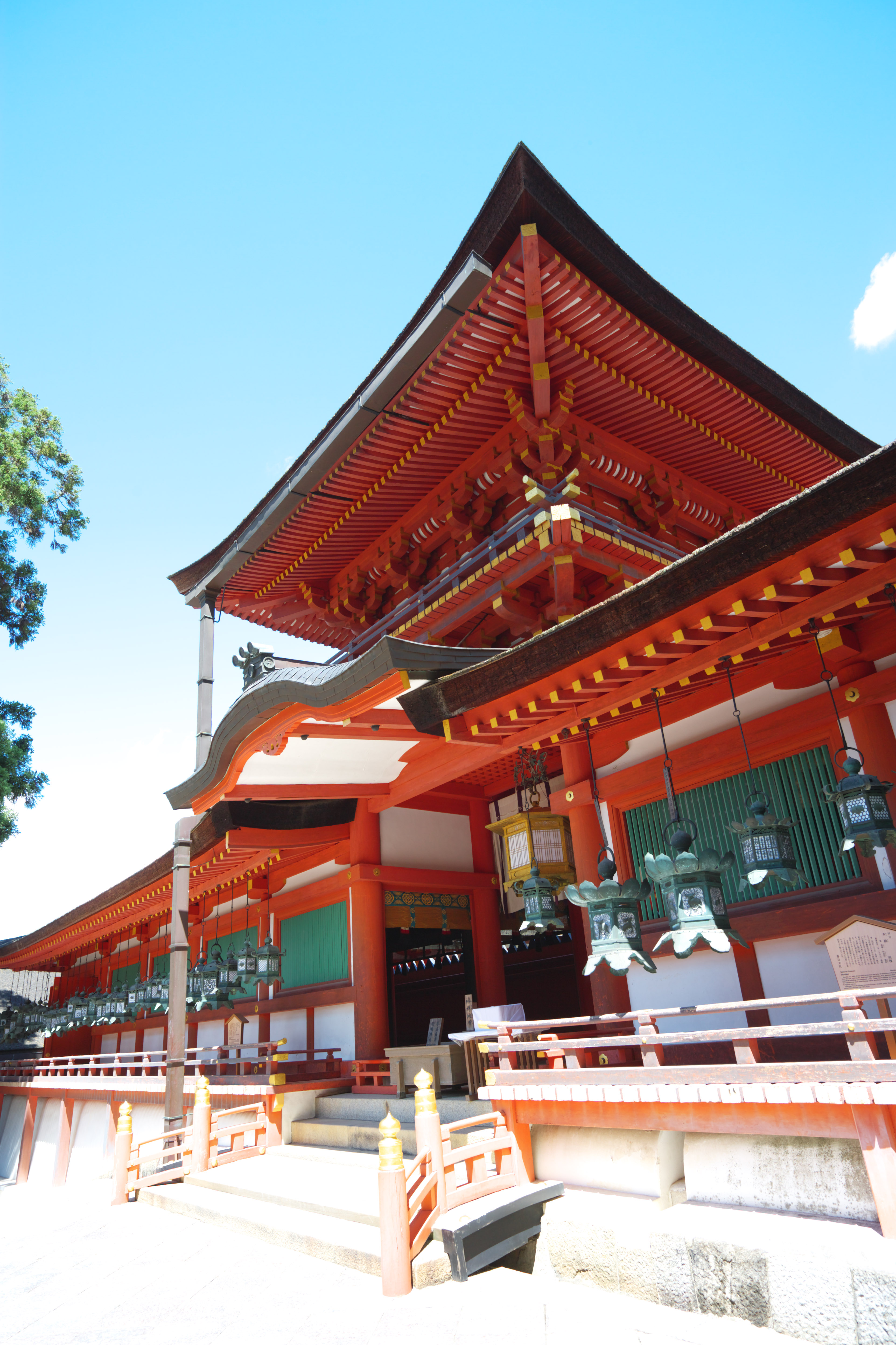 Foto, materieel, vrij, landschap, schilderstuk, bevoorraden foto,Kasuga Taisha Shrine, Shinto, Shinto heiligdom, Ik word in rood geschilderd, Dak