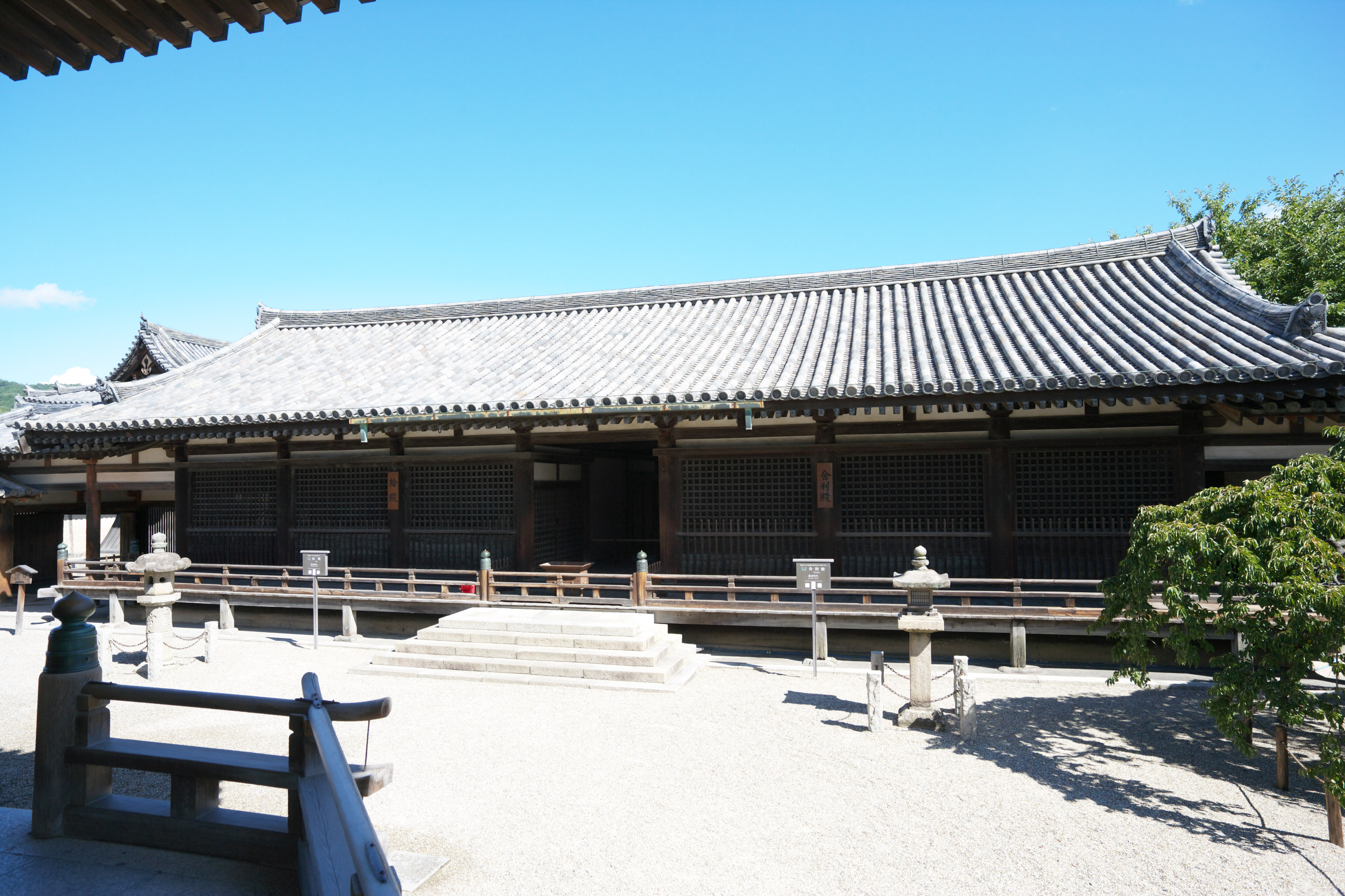 Foto, materieel, vrij, landschap, schilderstuk, bevoorraden foto,Horyu-ji Tempel reliquary hal/beelden, Boeddhisme, Reliquary hal, Foto, Van hout gebouw