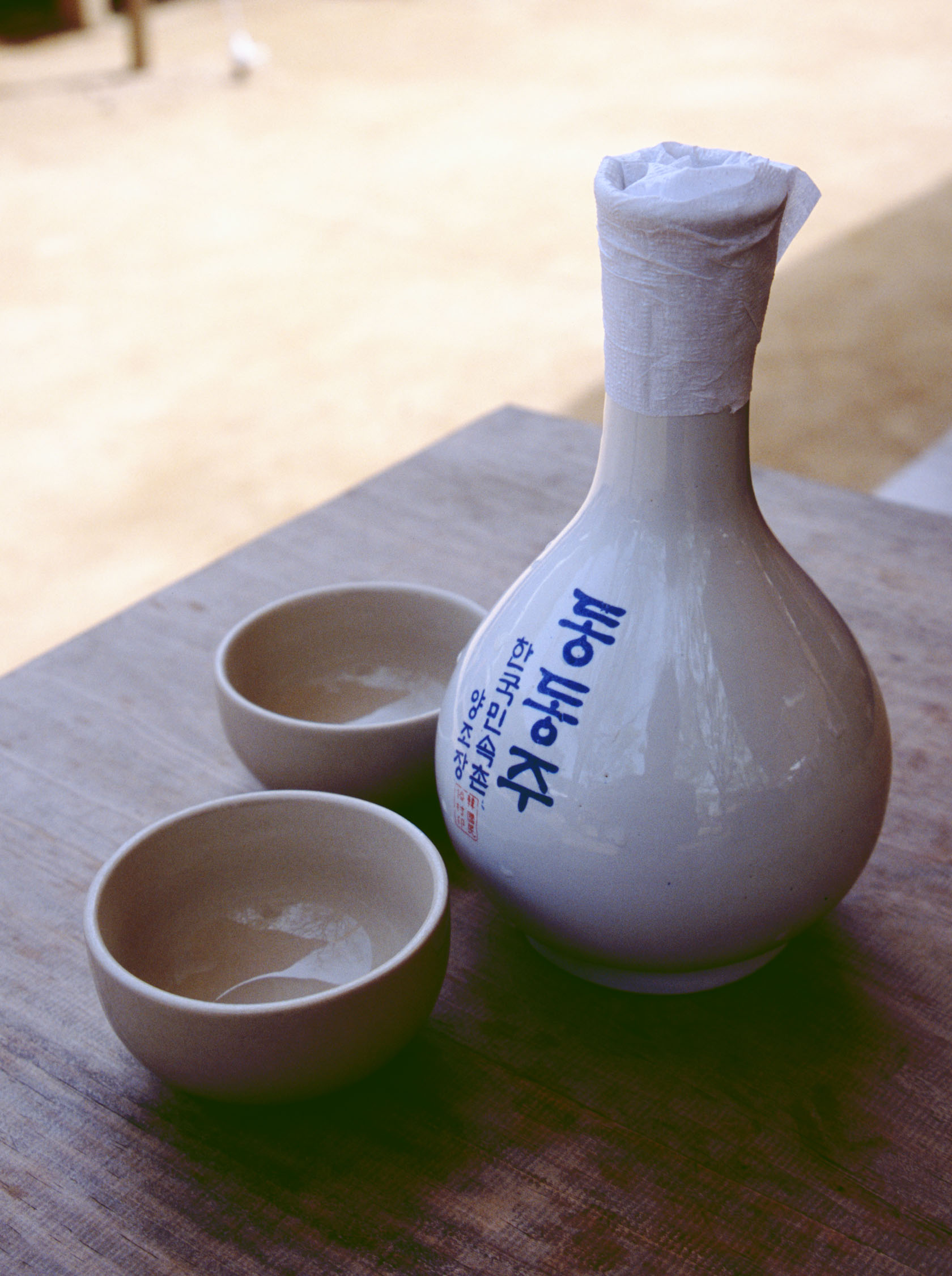 photo,material,free,landscape,picture,stock photo,Creative Commons,Traditional liquor bottle, tradition, liquor, sake cup, 