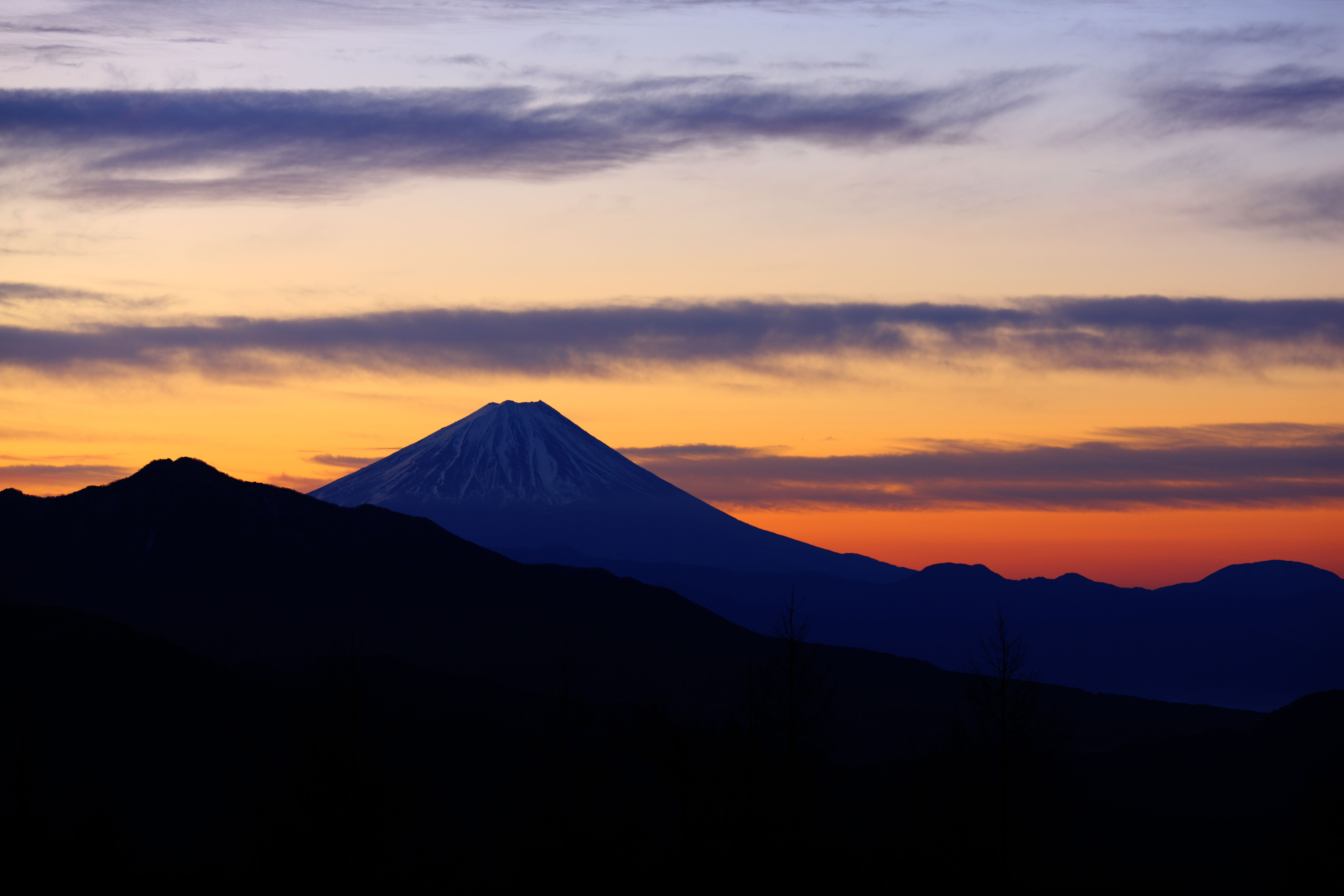 photo,material,free,landscape,picture,stock photo,Creative Commons,The morning of Mt. Fuji, Mt. Fuji, The morning glow, cloud, color