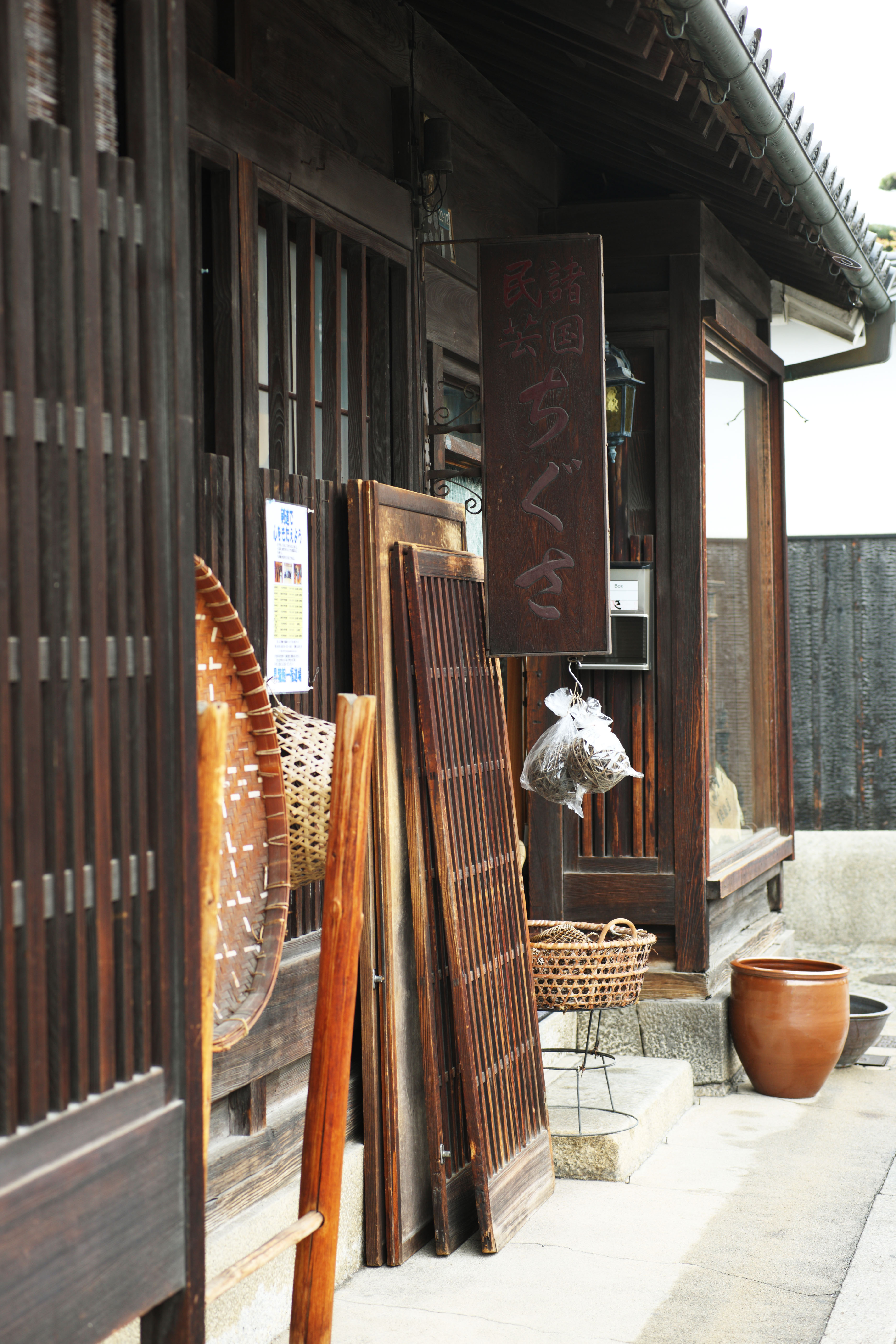 fotografia, materiale, libero il panorama, dipinga, fotografia di scorta,Negozio di arte manuale di popolo di Kurashiki, colino, Architettura di tradizione, cartello, Chigusa