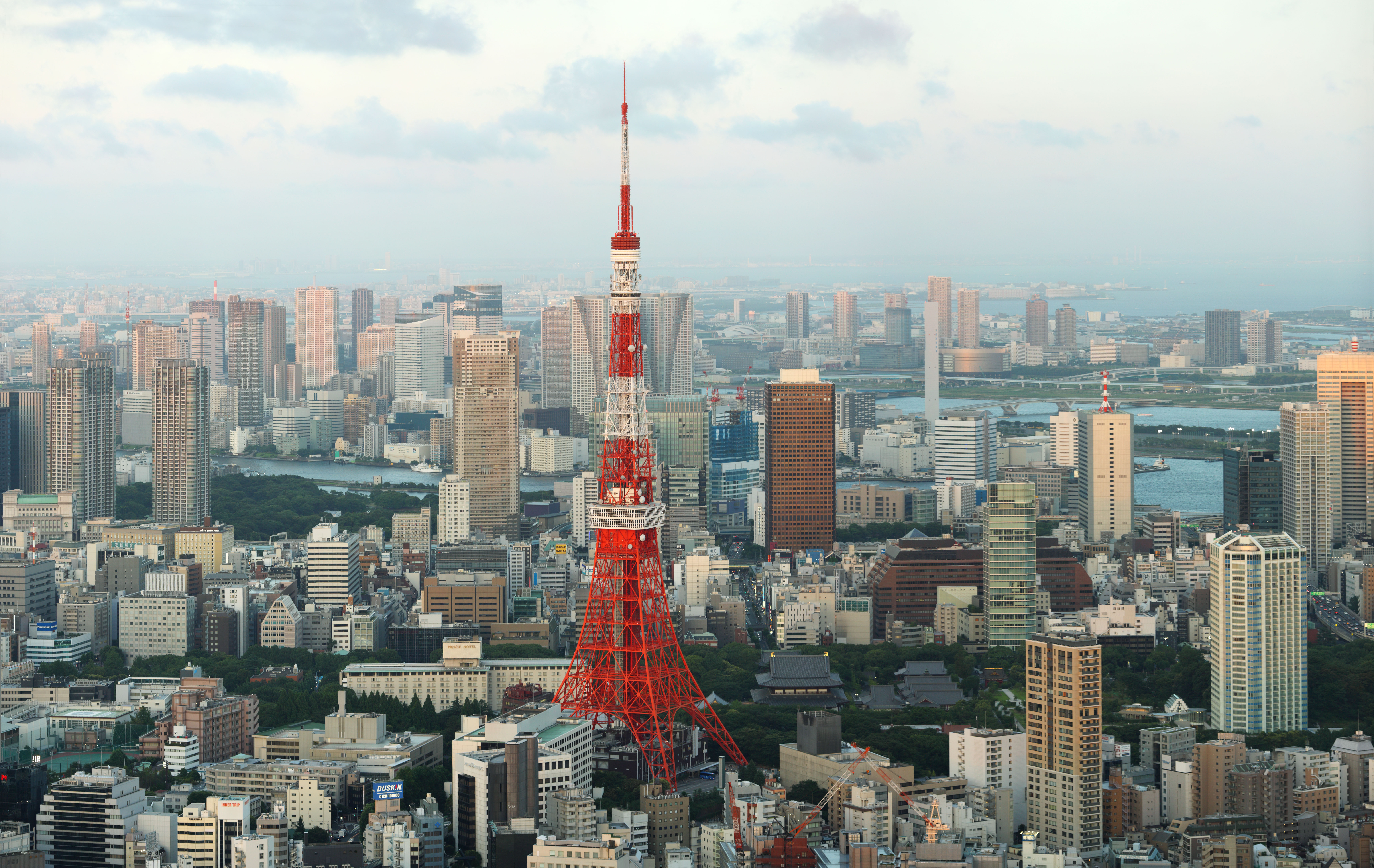 photo,material,free,landscape,picture,stock photo,Creative Commons,Tokyo whole view, Tokyo Tower, high-rise building, Tokyo Bay, The downtown area