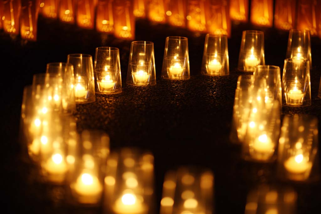 photo,material,free,landscape,picture,stock photo,Creative Commons,The illuminations of the lamp, candle, lamp, light, tunnel