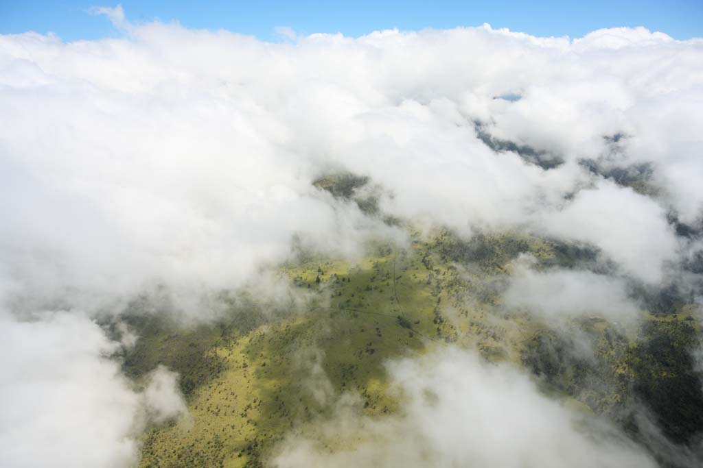 photo, la matire, libre, amnage, dcrivez, photo de la rserve,le de Hawa photographie arienne, nuage, fort, plaine de herbe, aroport