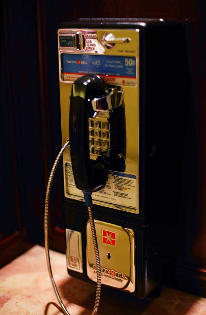 photo,material,free,landscape,picture,stock photo,Creative Commons,Pay phone, telephone, , pay phone, telephone set