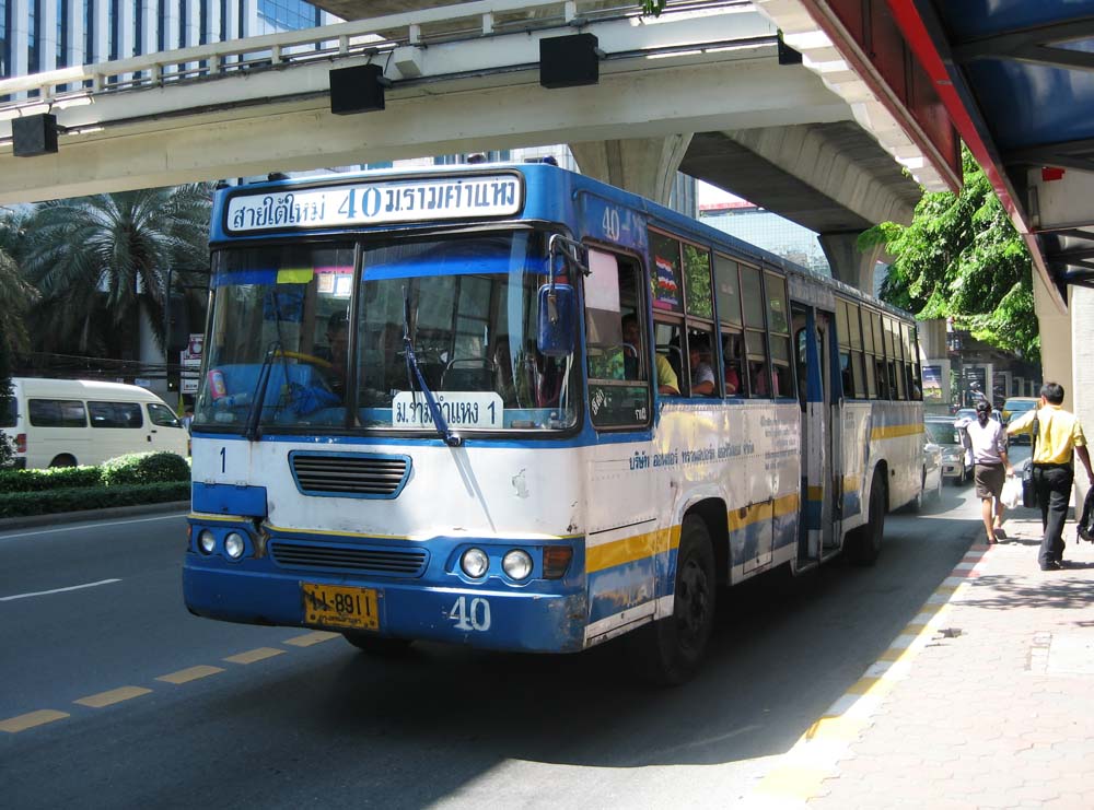 ゆんフリー写真素材集 No 3773 タイのバス タイ バンコク