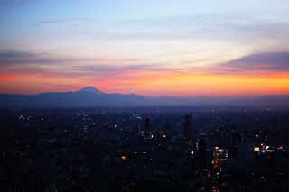 fotografia, materiale, libero il panorama, dipinga, fotografia di scorta,Mt. Fuji del crepuscolo, Mt. Fuji, costruendo, linea leggera, montagna