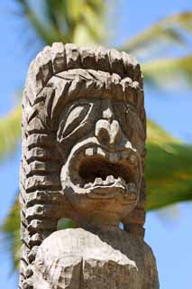 photo,material,free,landscape,picture,stock photo,Creative Commons,Pu'uhonua o Honaunau Tiki image, , , , 