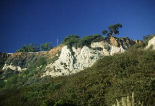 photo,material,free,landscape,picture,stock photo,Creative Commons,White cliff, cliff, blue sky, , 