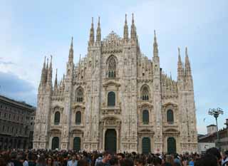 photo,material,free,landscape,picture,stock photo,Creative Commons,A view of the Duomo of Milan, , , , 