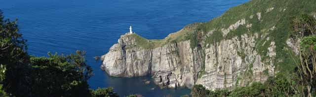 photo,material,free,landscape,picture,stock photo,Creative Commons,Large Sezaki whole view, cliff, The sea, blue sky, Great Sezaki Lighthouse