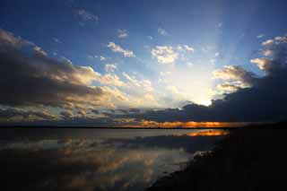 Foto, materieel, vrij, landschap, schilderstuk, bevoorraden foto,De zonsondergang van de Lake Uto Ney, Vochtigheid maalde, Ijsje, Koud, Blauwe lucht