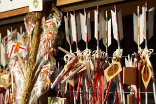 photo,material,free,landscape,picture,stock photo,Creative Commons,Hachiman-gu Shrine New Year's exorcising arrow, New Year holidays, mascot, Good luck, The arrow of the talisman against evil